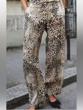 Zara Leopard Print Straigh Leg Trousers